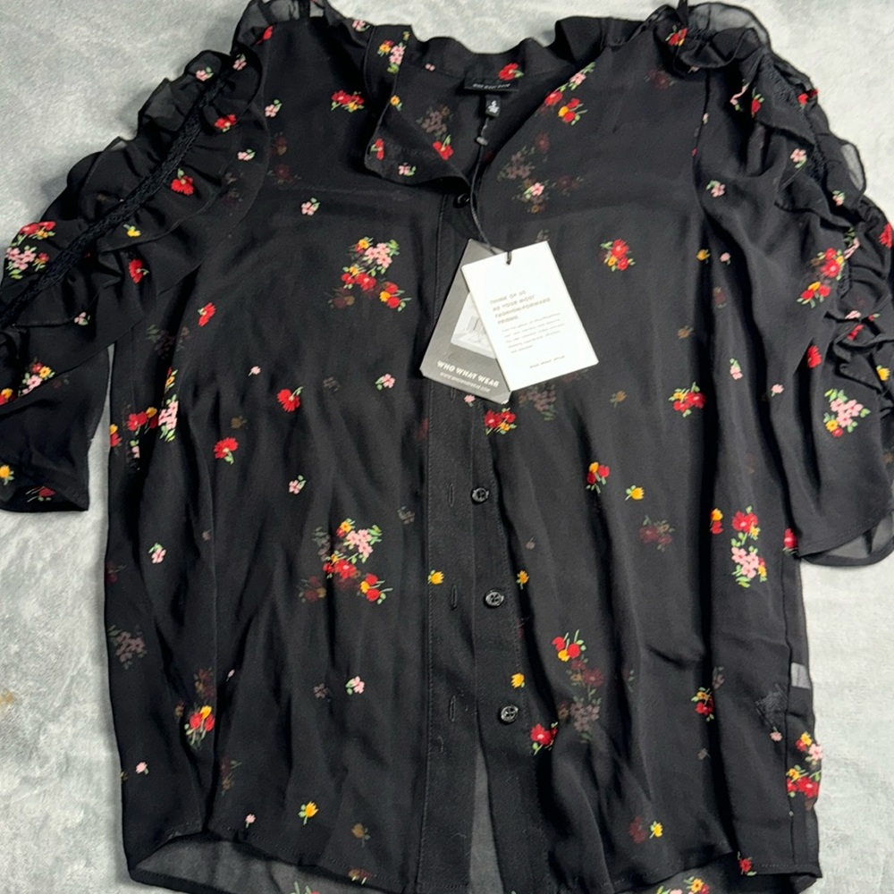 Cute blouse